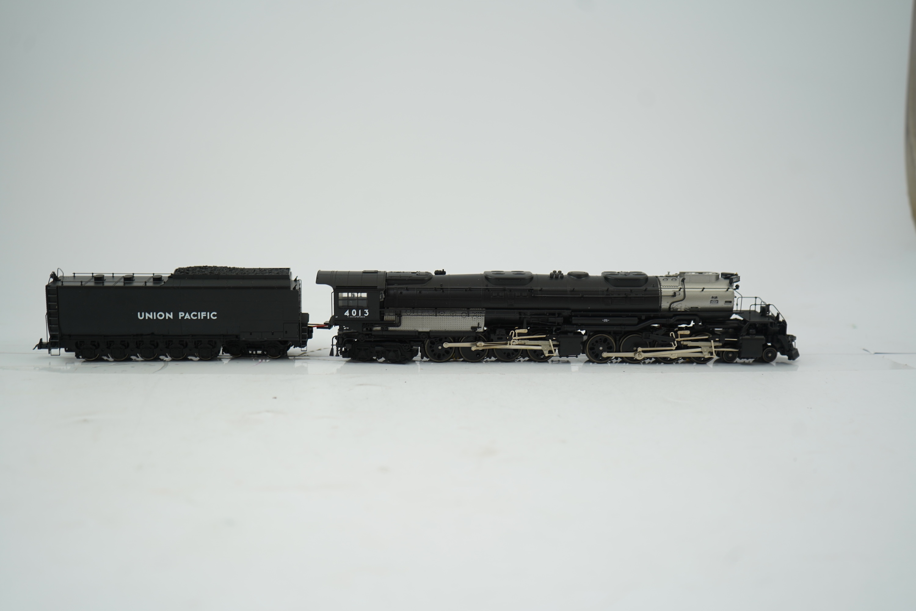 A boxed HO gauge Trix (22593) model of Union Pacific Big Boy, 4013, 4-8-8-4 tender locomotive, powered for two rail operation.